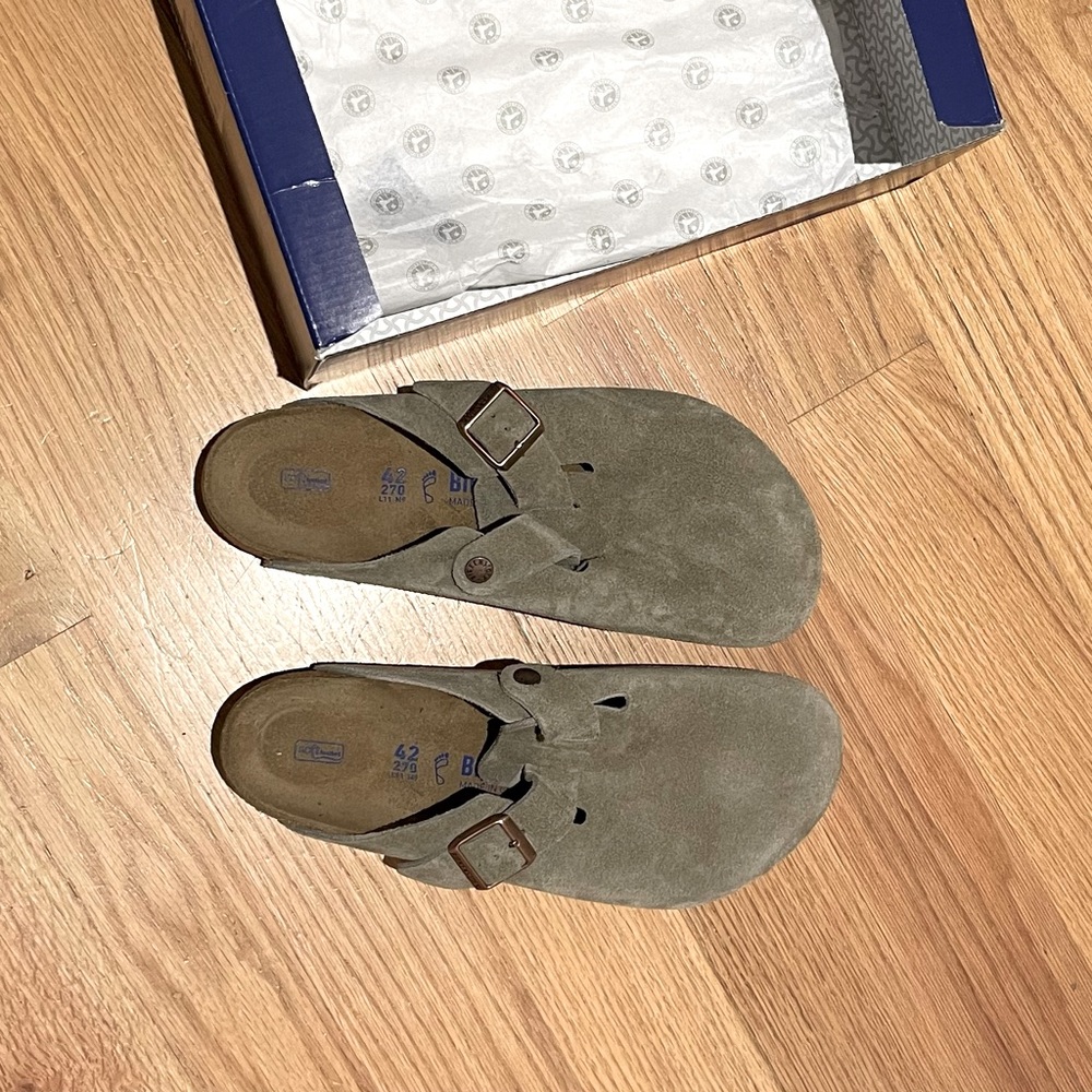 Birkenstock Boston, Taupe, size 42, regular fit. New. To big.